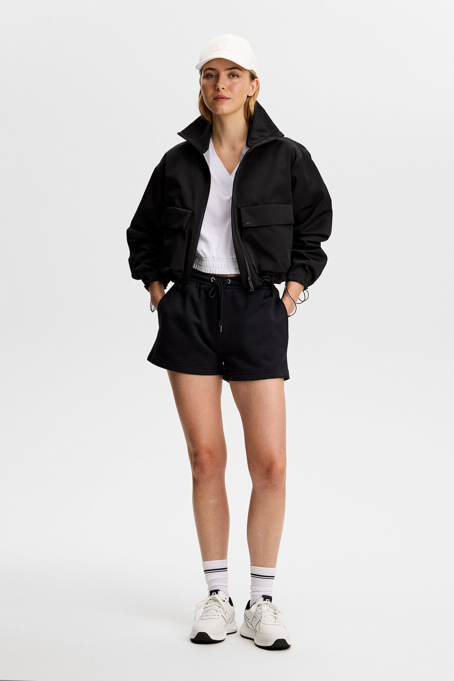 nova shorts