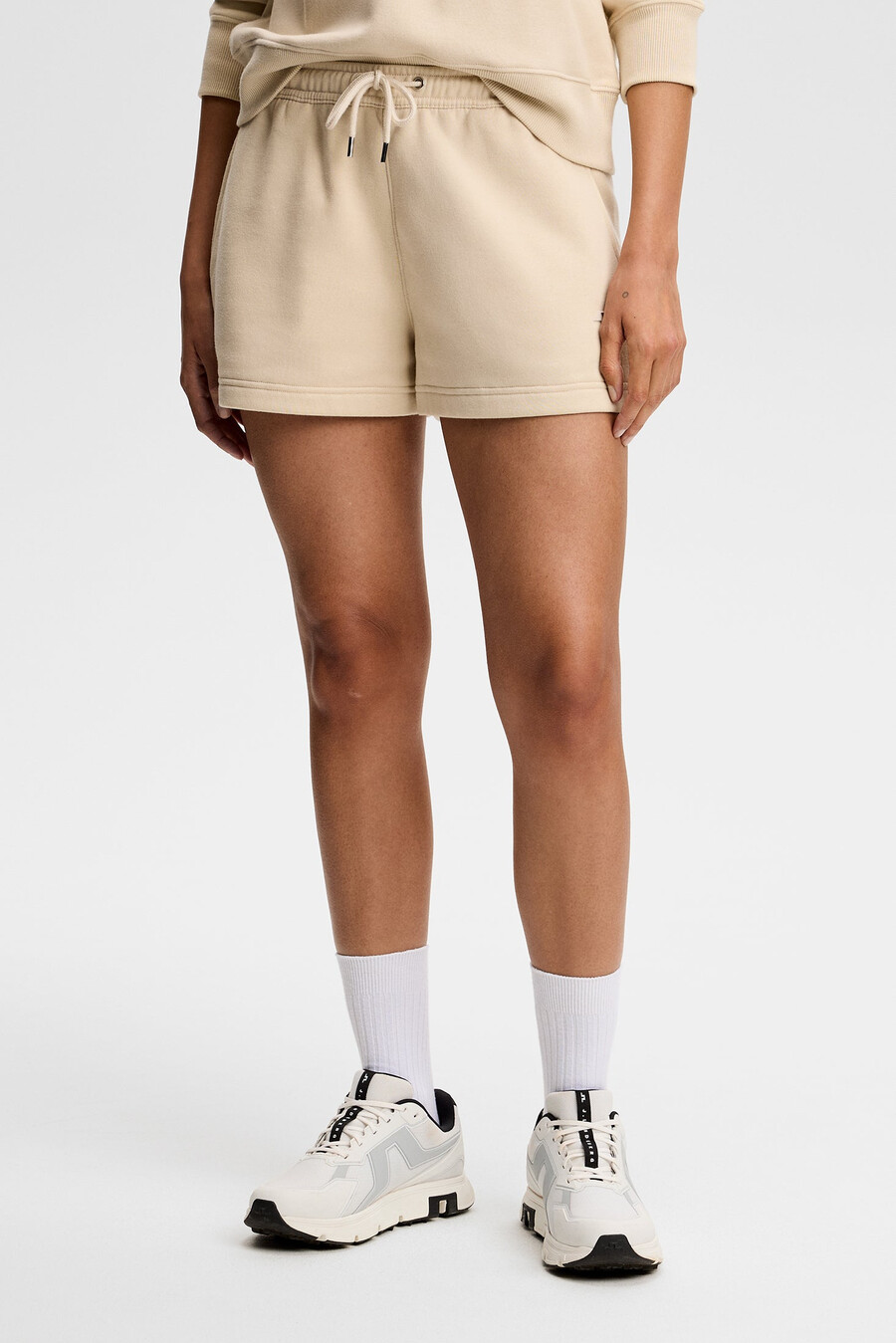 nova shorts
