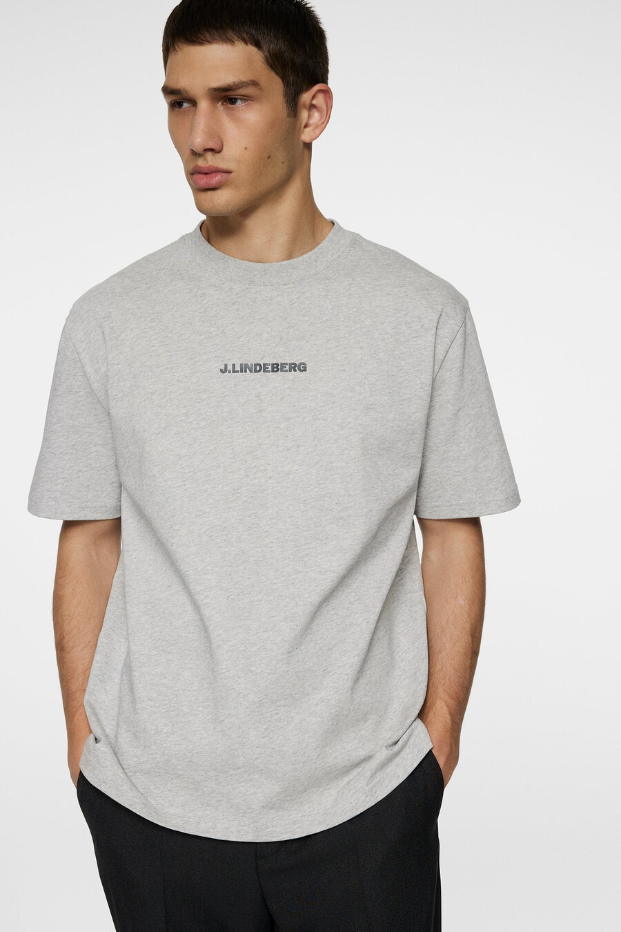 hale heavy logo t-shirt