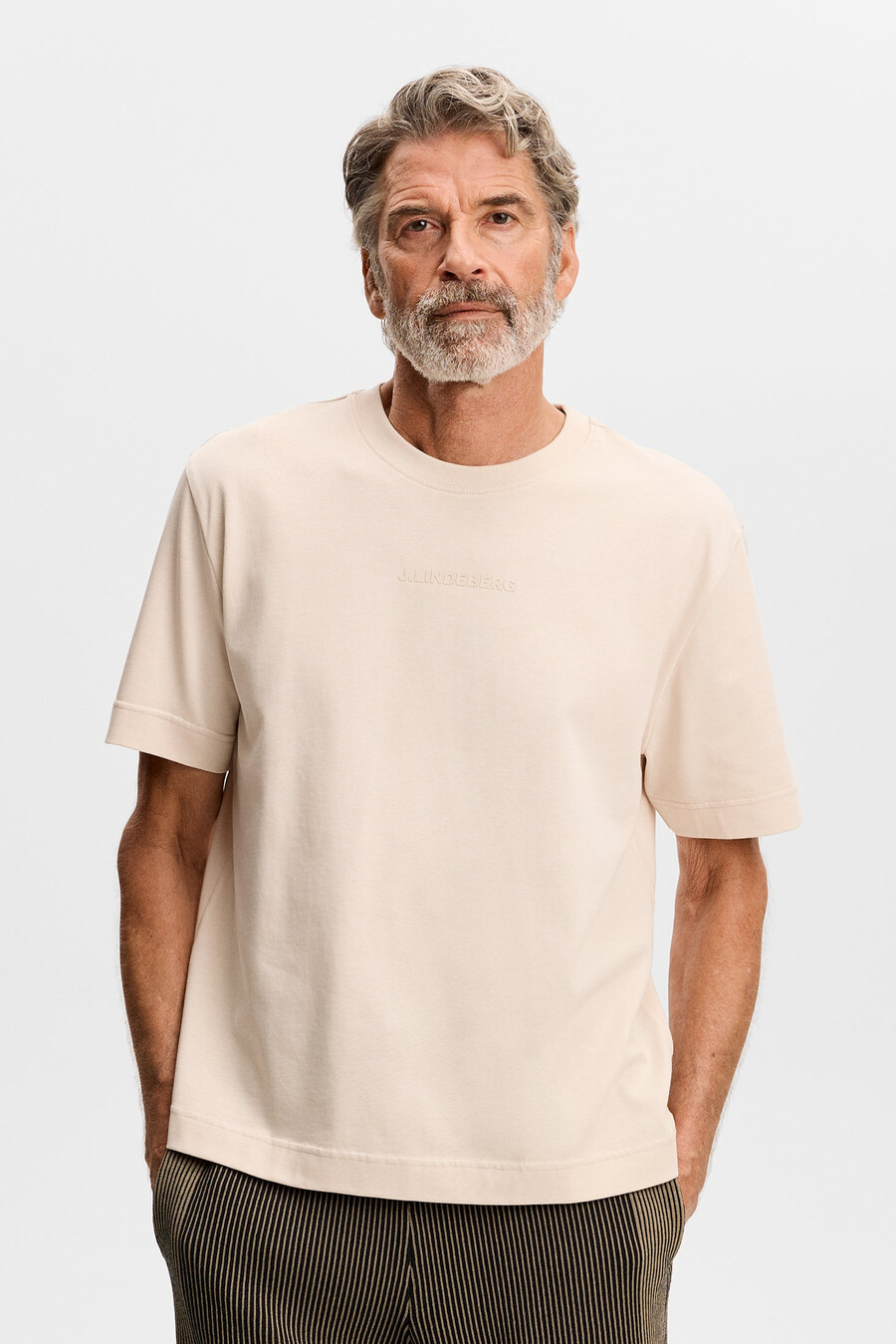 hale heavy logo t-shirt